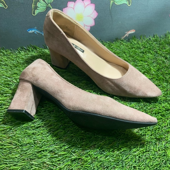 Heels. Size - 37 - Picture 8 of 13